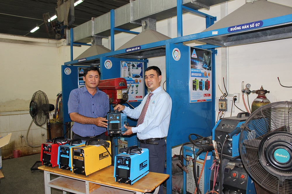 Trường Cao đẳng Nghề Tp Hồ Chí Minh tiếp nhận tài trợ giáo dục từ công ty Hồng Ký
