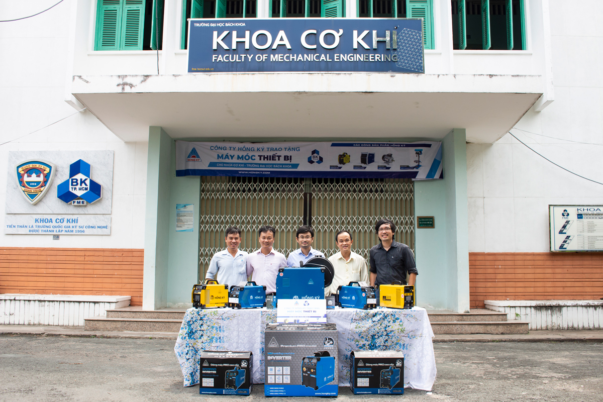 HỒNG KÝ TÀI TRỢ MÁY MÓC THIẾT BỊ CHO TRƯỜNG ĐẠI HỌC BÁCH KHOA TPHCM