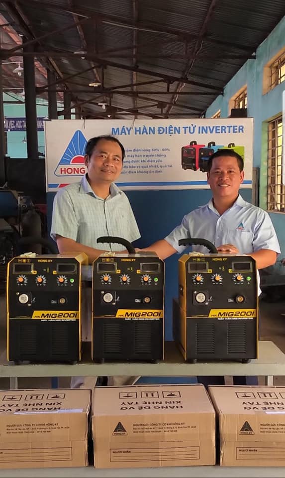 Trường Cao đẳng nghề Công nghiệp Hải Phòng nhận tài trợ máy hàn MIG Hồng Ký